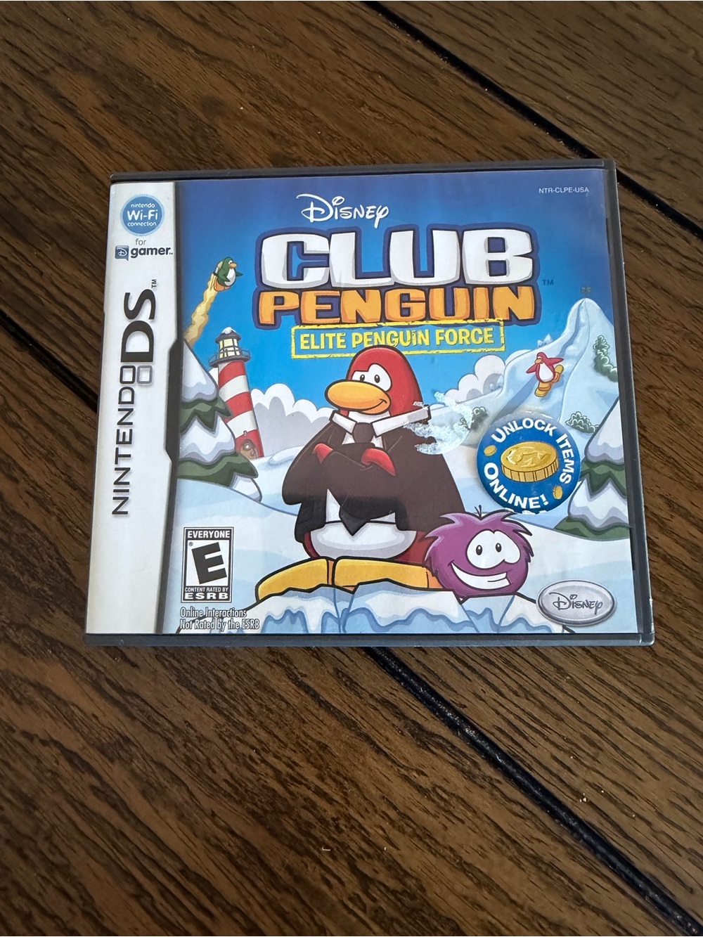 Nintendo DS Club Penguin Elite Penguin Force Complete in Box w/ Manual